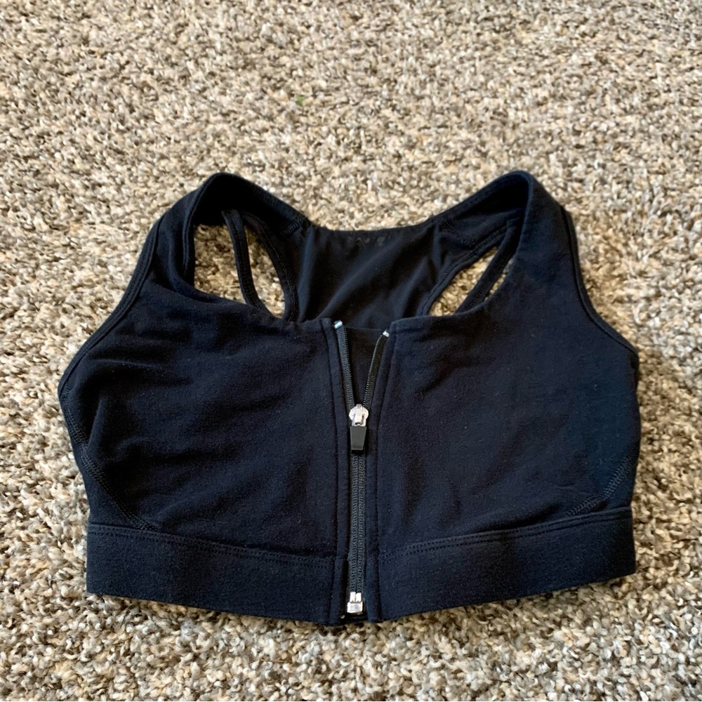 🧘‍♀️ Zip Front Crop Bra Top for Gym Dance Cheer Yoga with Mesh Detail 🧘‍♀️